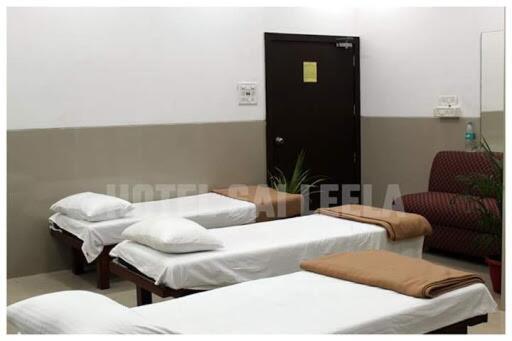 Hotel Sai Leela Loadging & Boarding Amarnath Экстерьер фото
